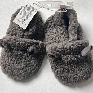 Old Navy Unisex Sherpa Critter Gray Slippers Sz 6-12M